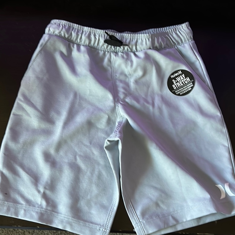 Boys 7 Hurley 2 Way Stretch gray shorts for in and out of water!